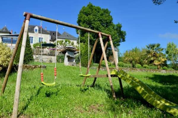 Auberge Des 7 Tours Martel Eksteriør bilde